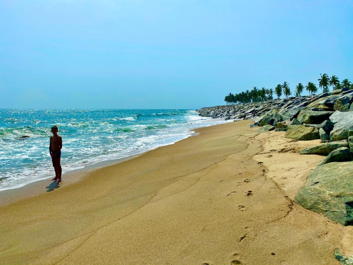 Lemon Beach Resort Elmina Екстериор снимка