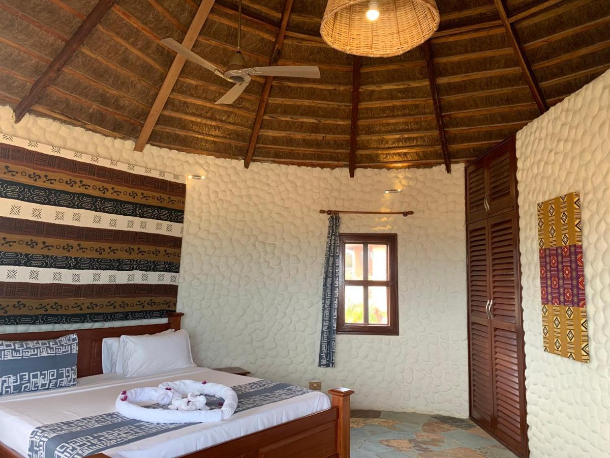 Lemon Beach Resort Elmina Екстериор снимка